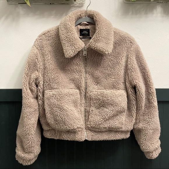 Urban Outfitters Cropped Teddy Jacket - Picture 2 of 6